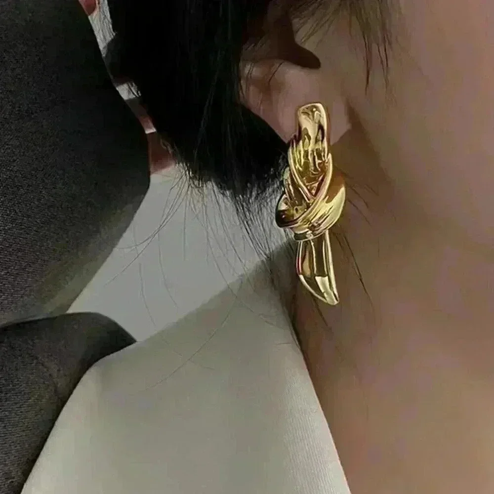 Yellow Gold Women's Knot Decor Earrings